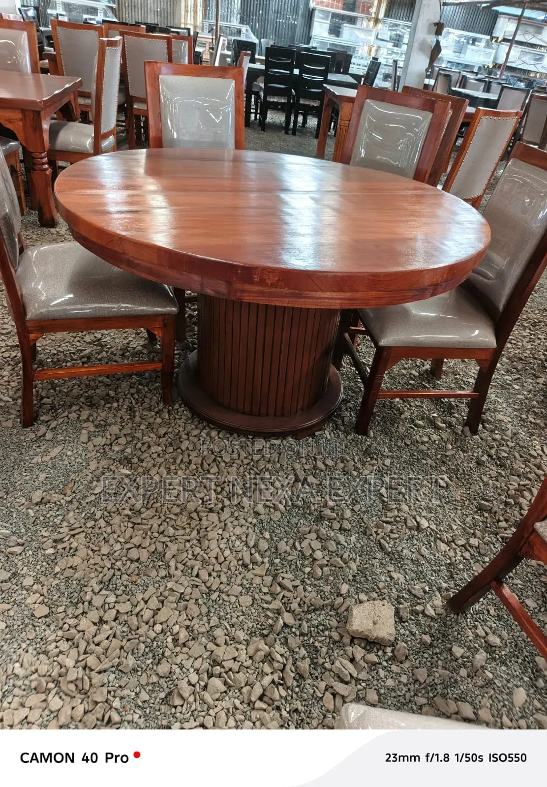 Round Solid Dinning Table Set