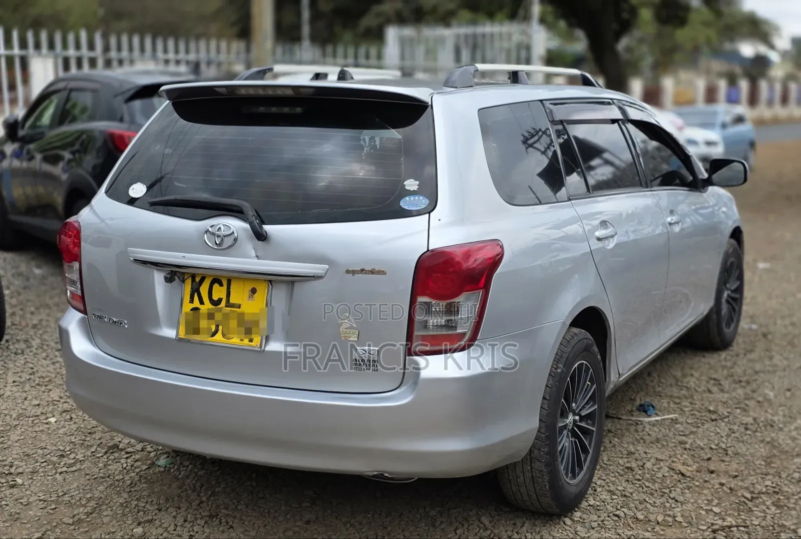 Toyota Corolla Fielder 2011