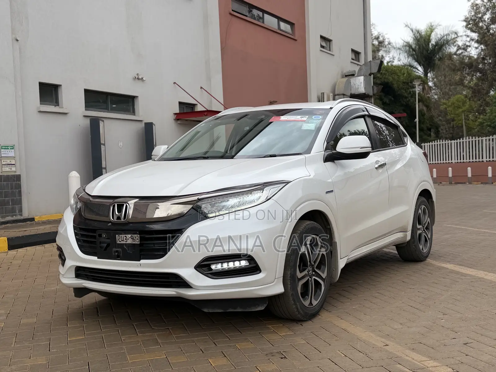 Honda Vezel 1.5 Hybrid 2WD 2019 White