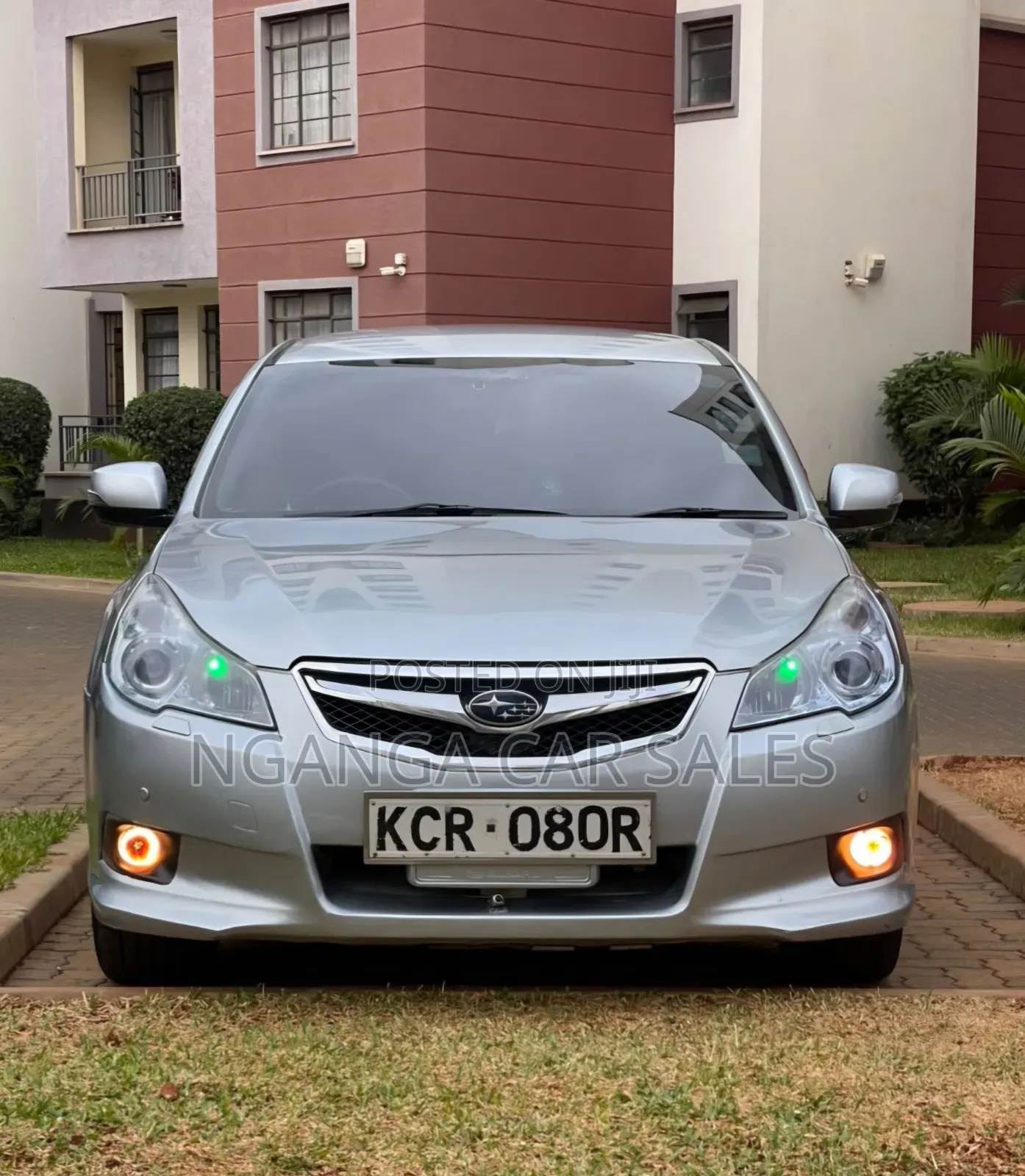 Subaru Legacy 2011 Silver