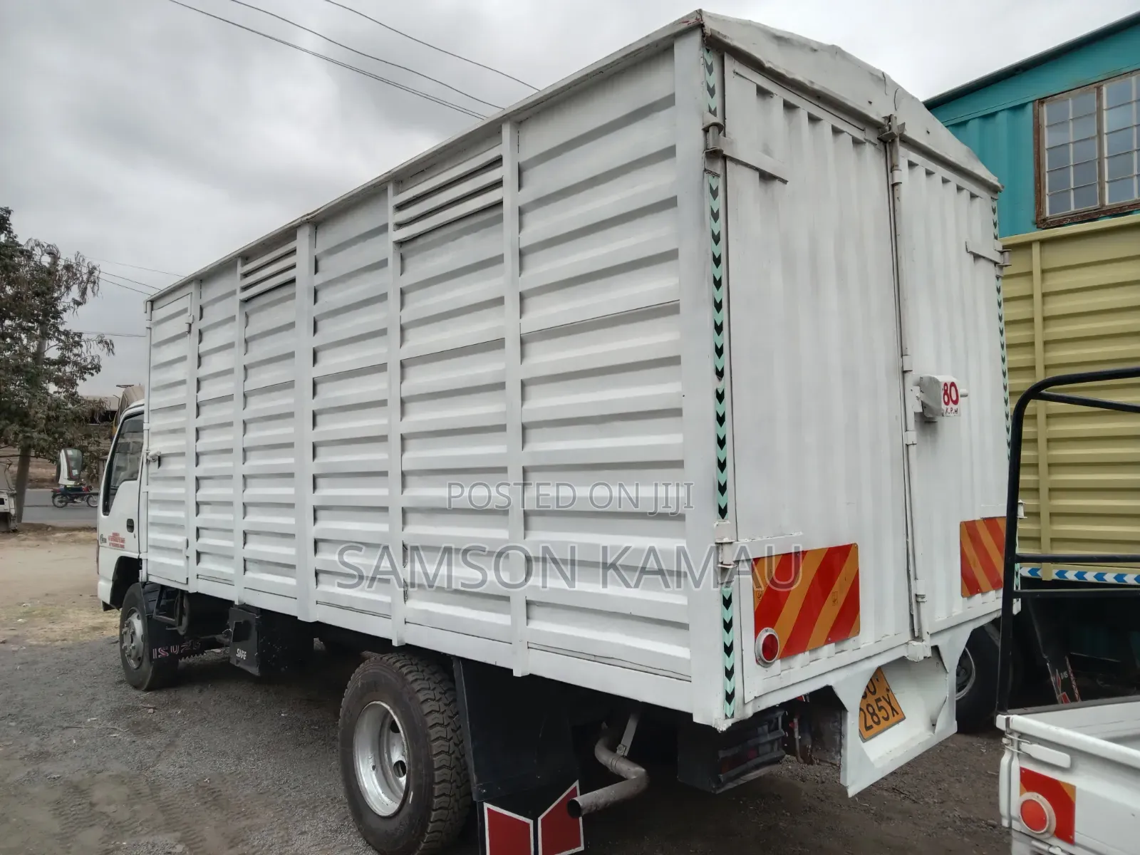 Isuzu NPR Lorry