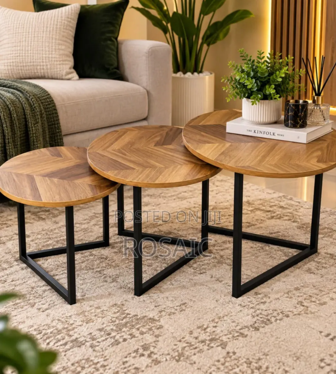 Elegant Wooden Nesting Coffee Tables Set