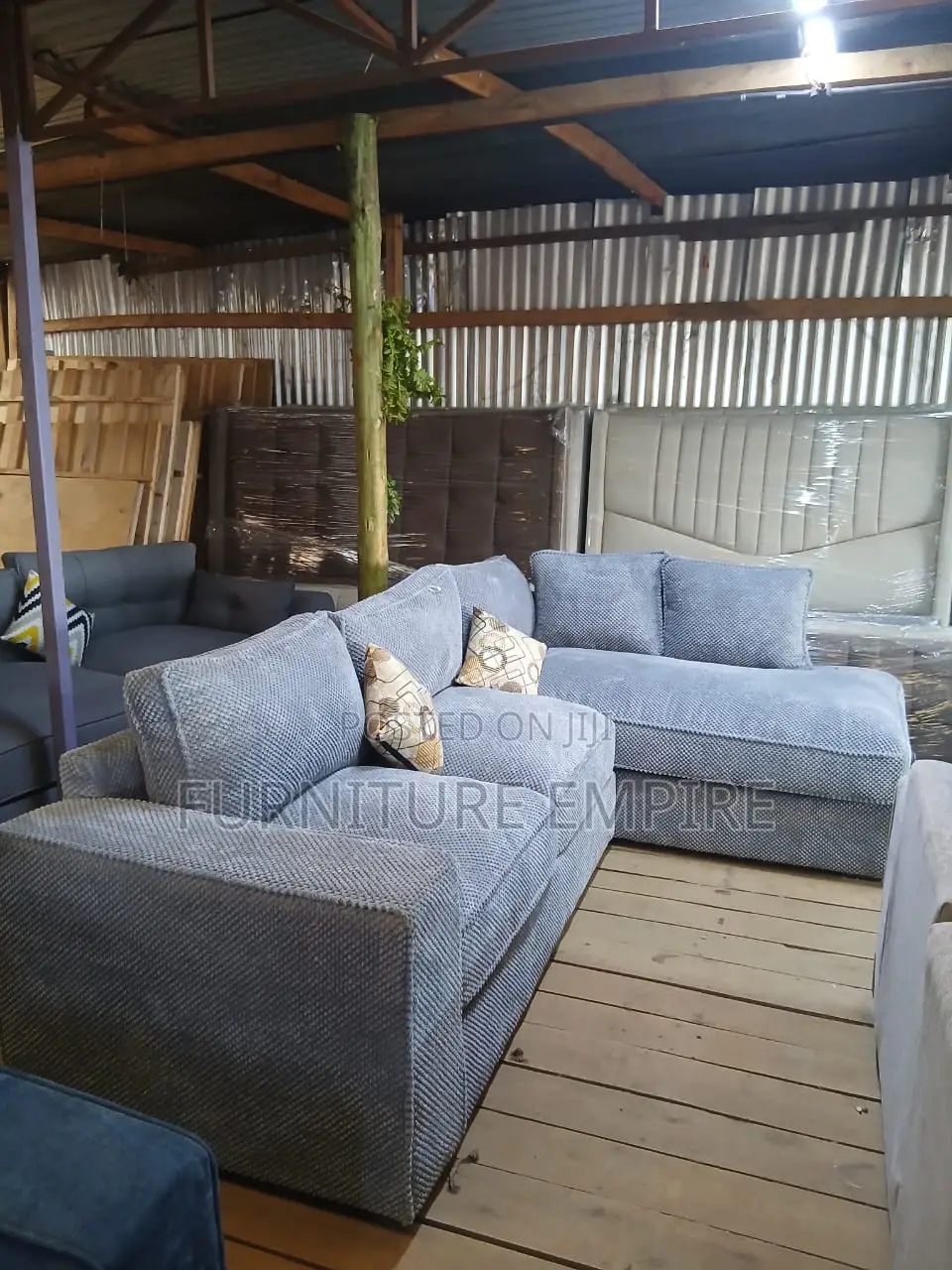 6-Seater Grey Bubble Fabric L-Seat