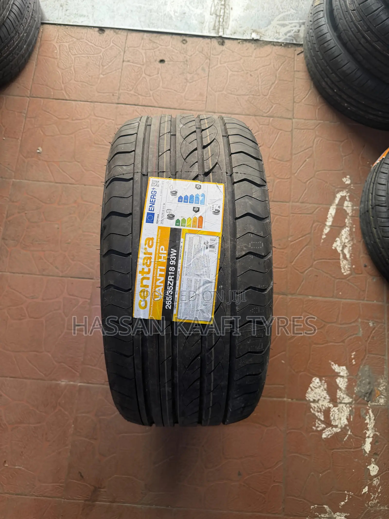 265/35r18 Centara Tyre