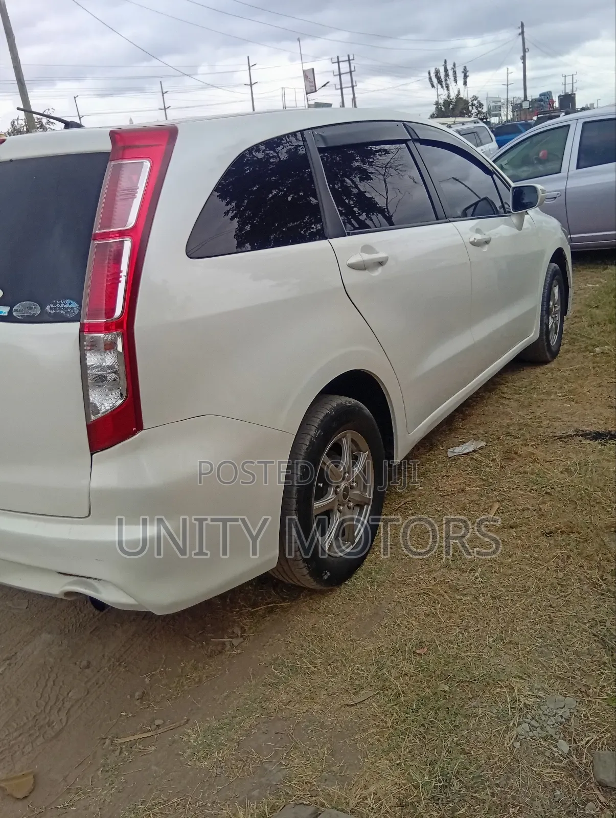 Honda Stream 2010 White