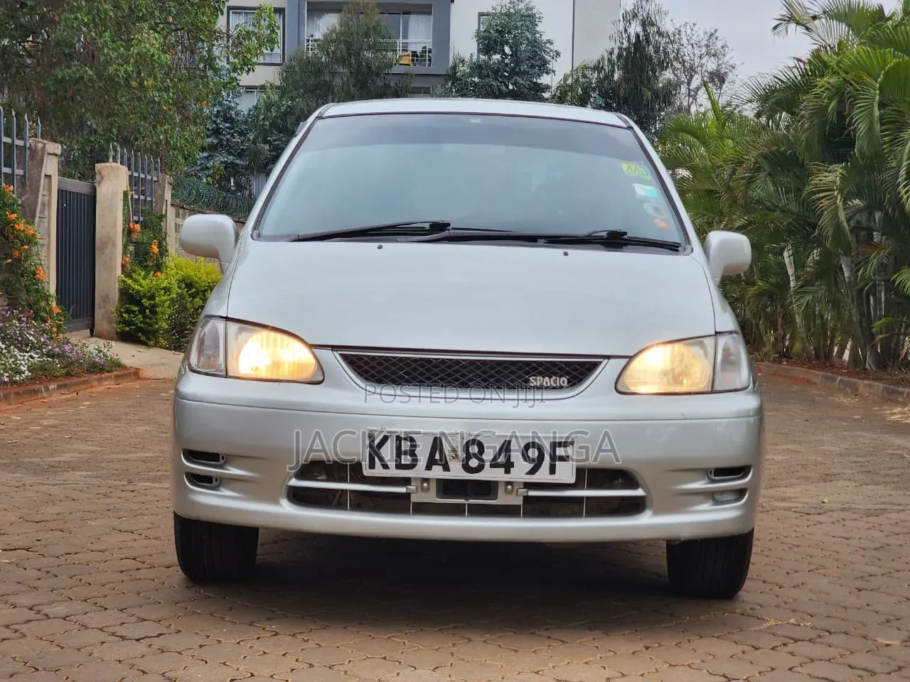Toyota Corolla Spacio 2000 Silver