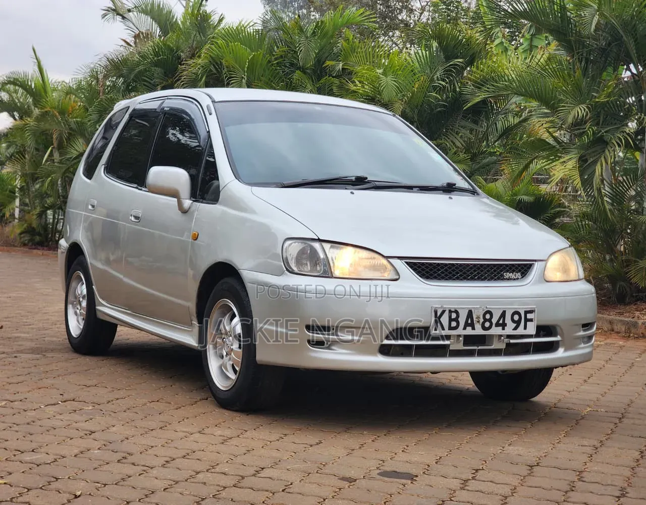 Toyota Corolla Spacio 2000 Silver