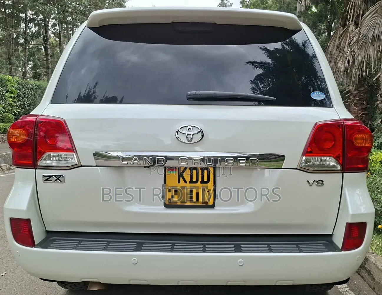 Toyota Land Cruiser 4.6 V8 ZX 2014 White