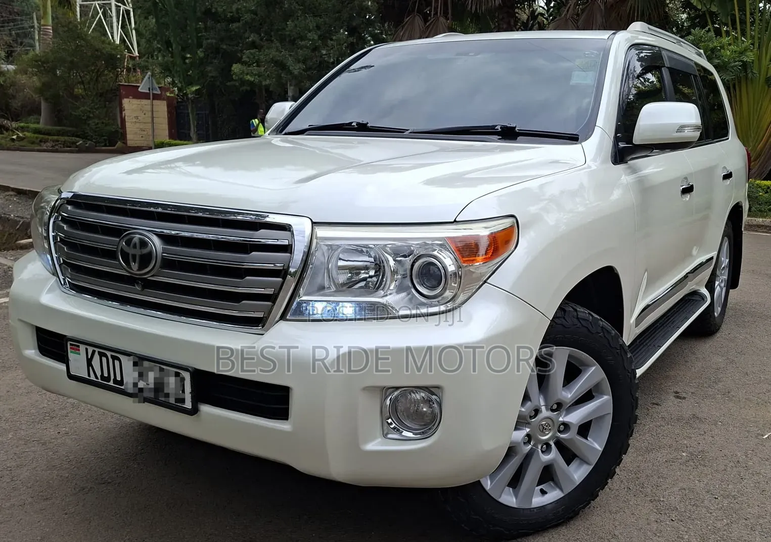 Toyota Land Cruiser 4.6 V8 ZX 2014 White