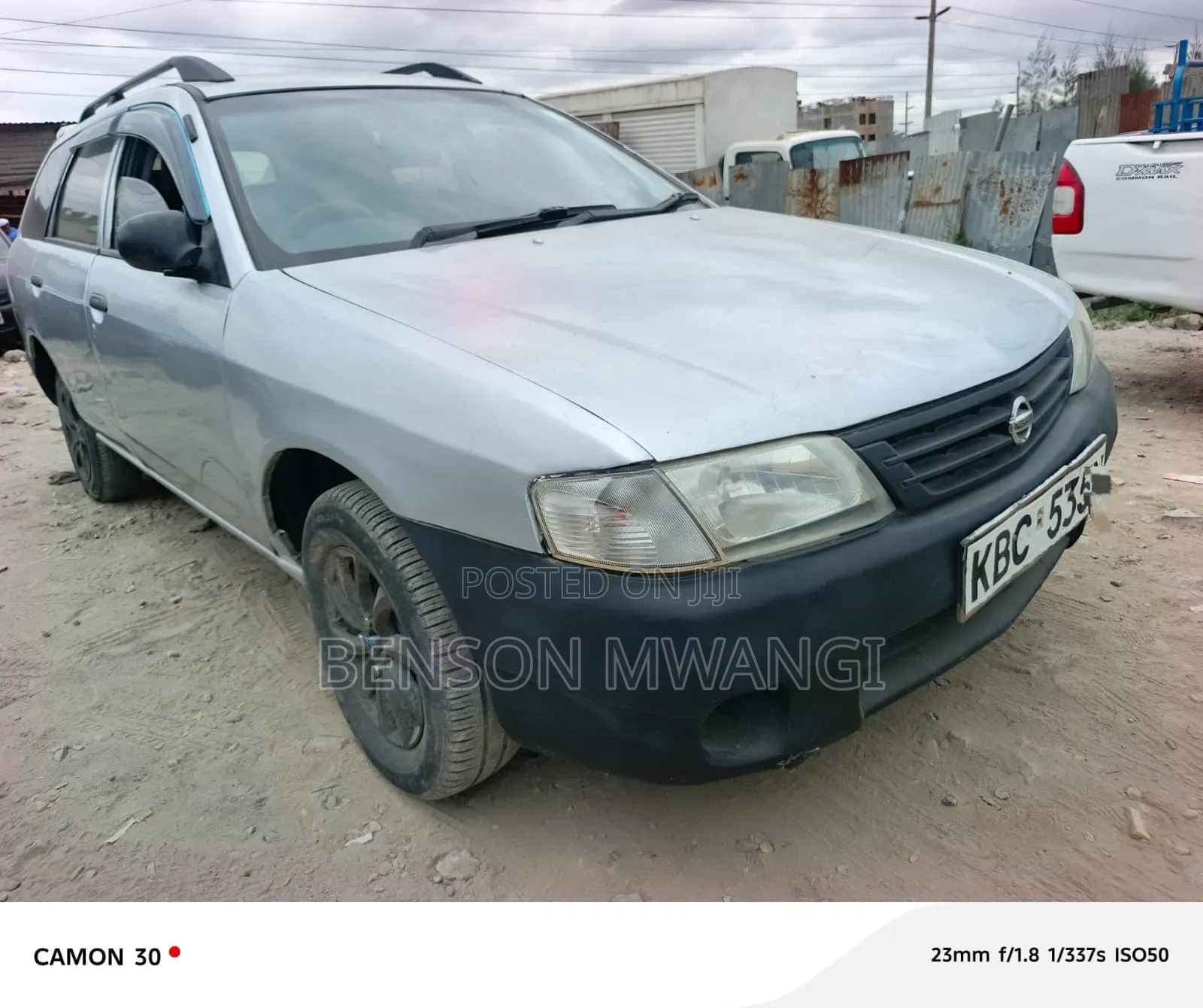 Nissan Advan 2002 Silver