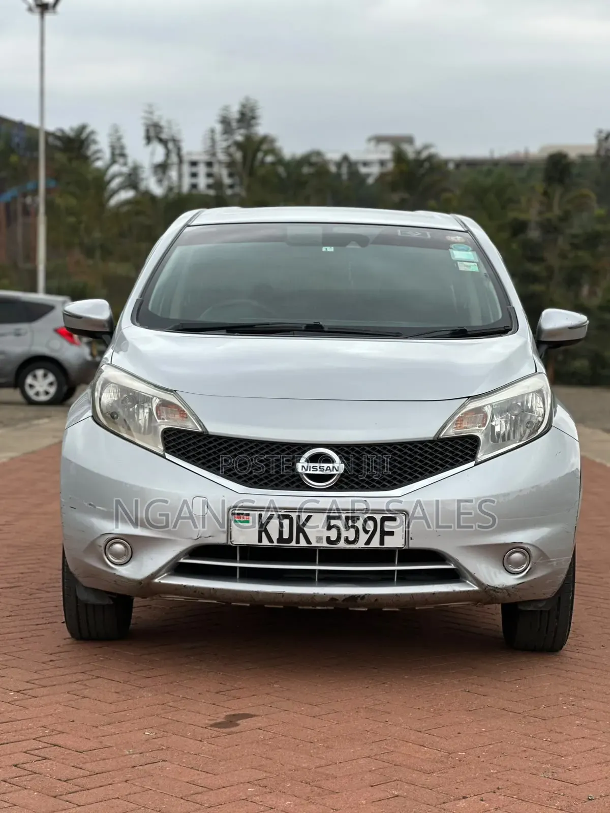 Nissan Note 2015 Silver