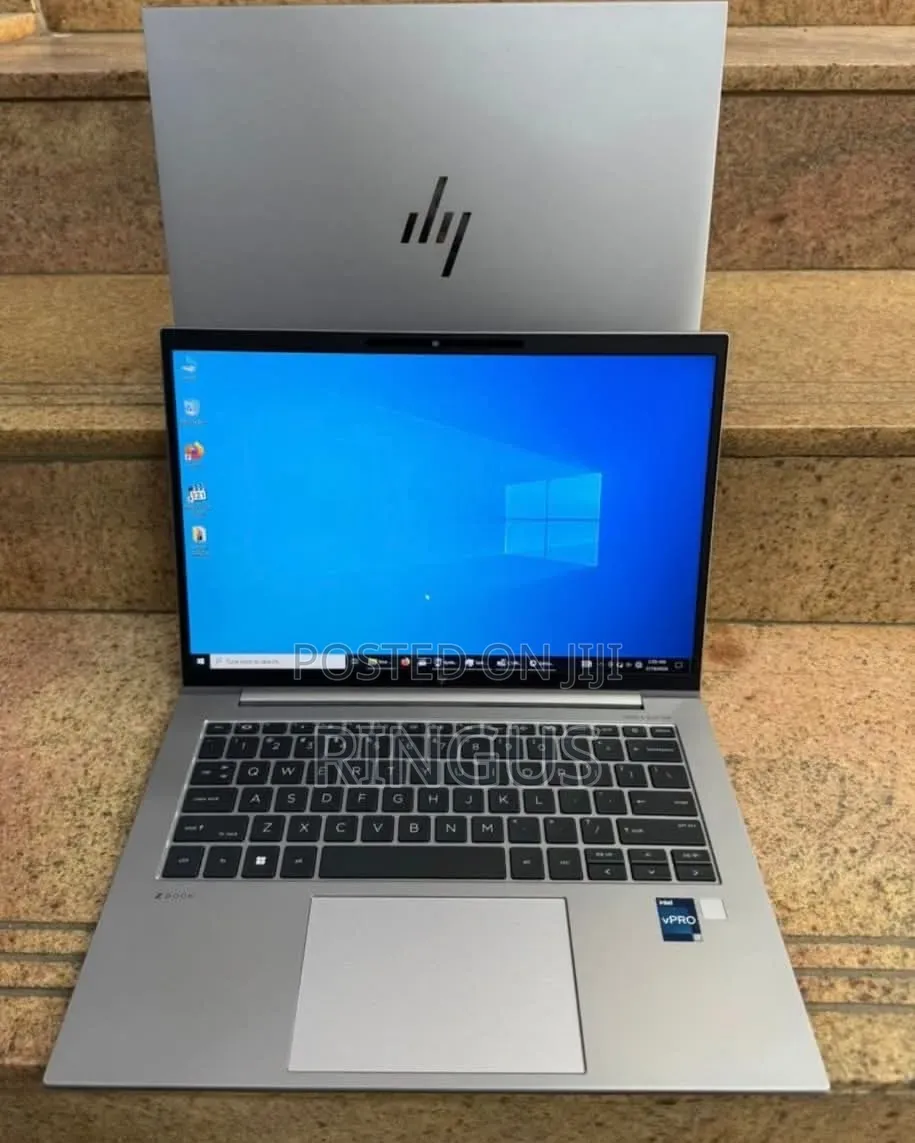 Laptop HP ZBook Firefly 16 G10 16GB Intel Core i7 SSD 512GB