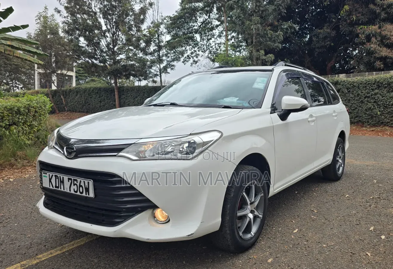Toyota Corolla Fielder 2016 White