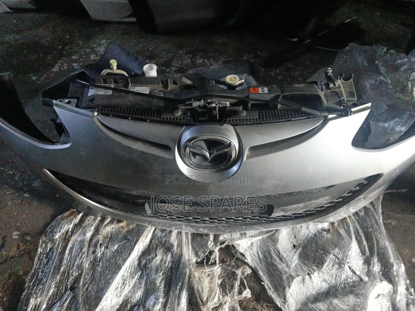 Mazda Demio 2012 DE Nosecut