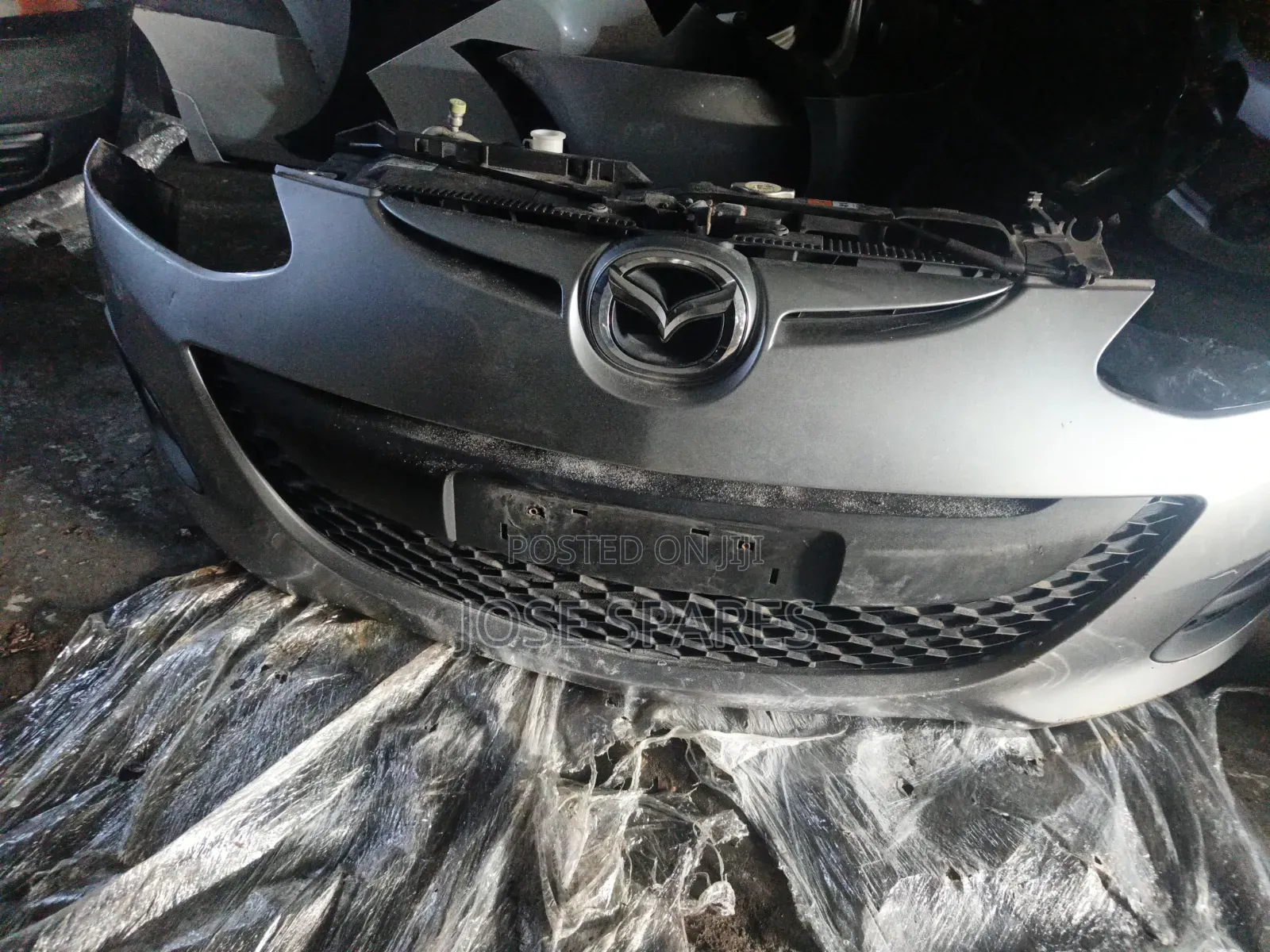 Mazda Demio 2012 DE Nosecut