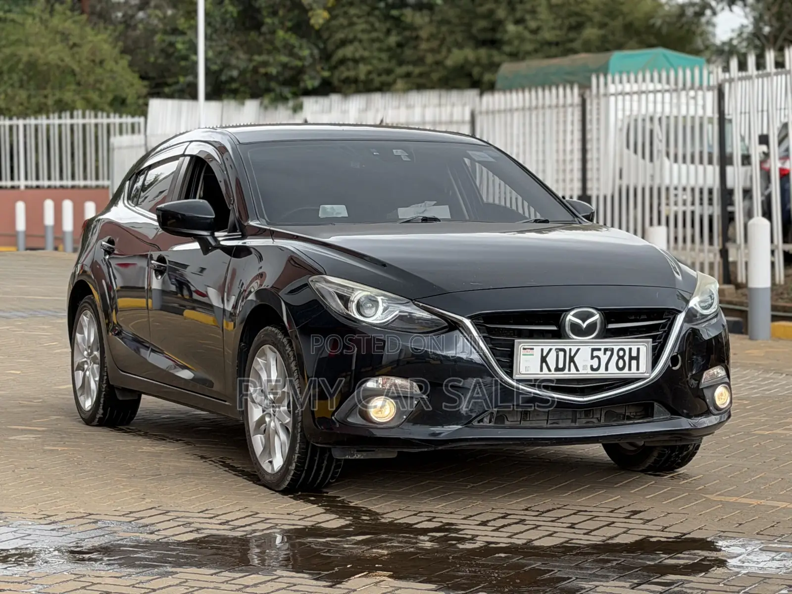 Mazda Axela 2015 Black