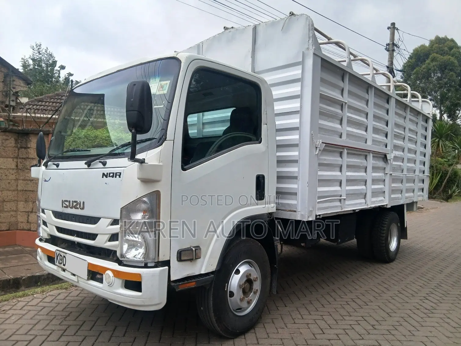 Isuzu NQR Truck