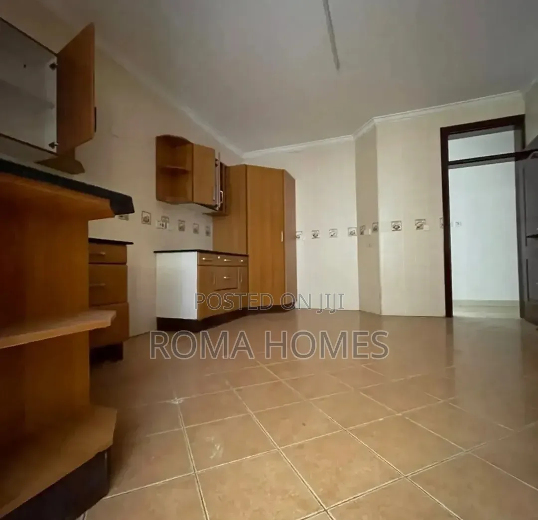 3bdrm Apartment in Kilimani, State House Area for rent