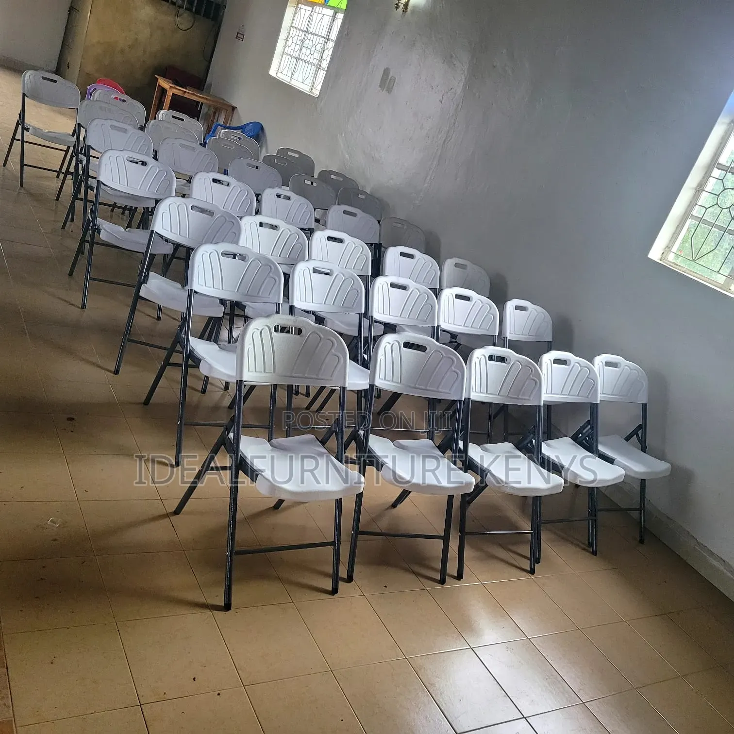 White Foldable Chair