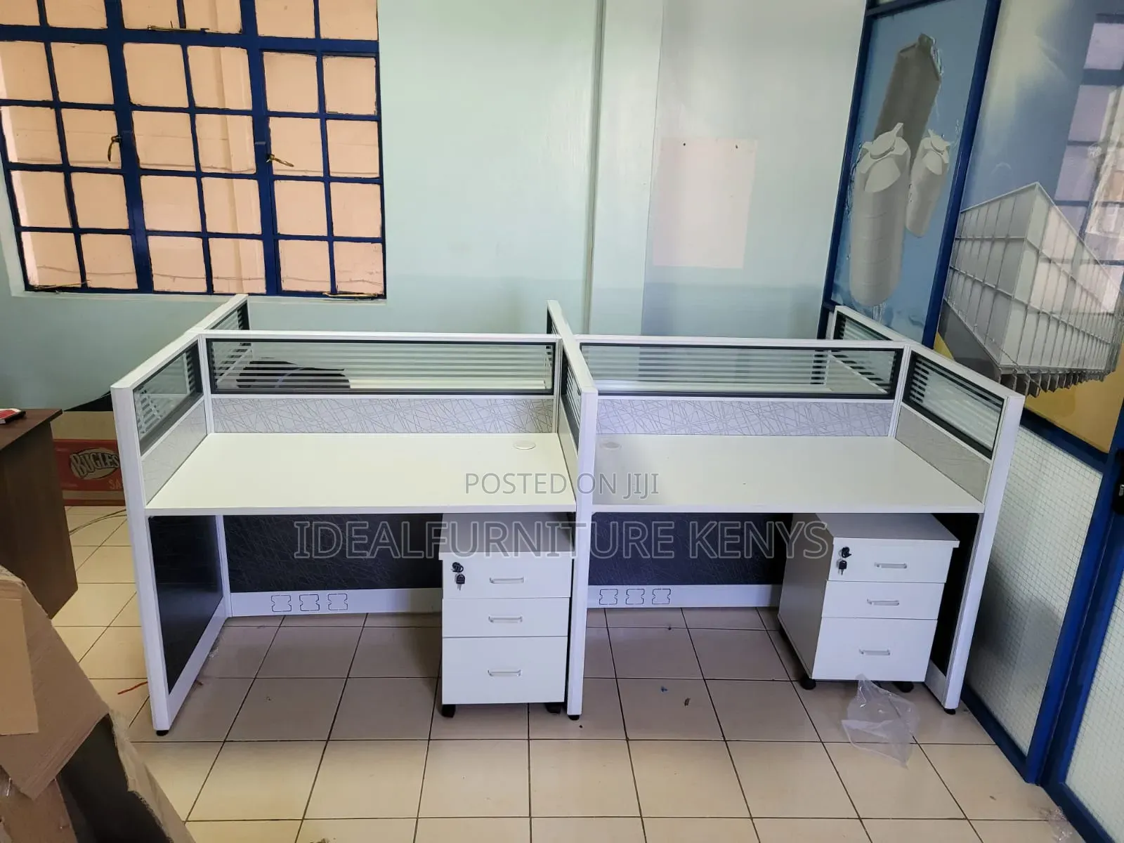 4 Person Office Partition Desk - Workstation Cubicle