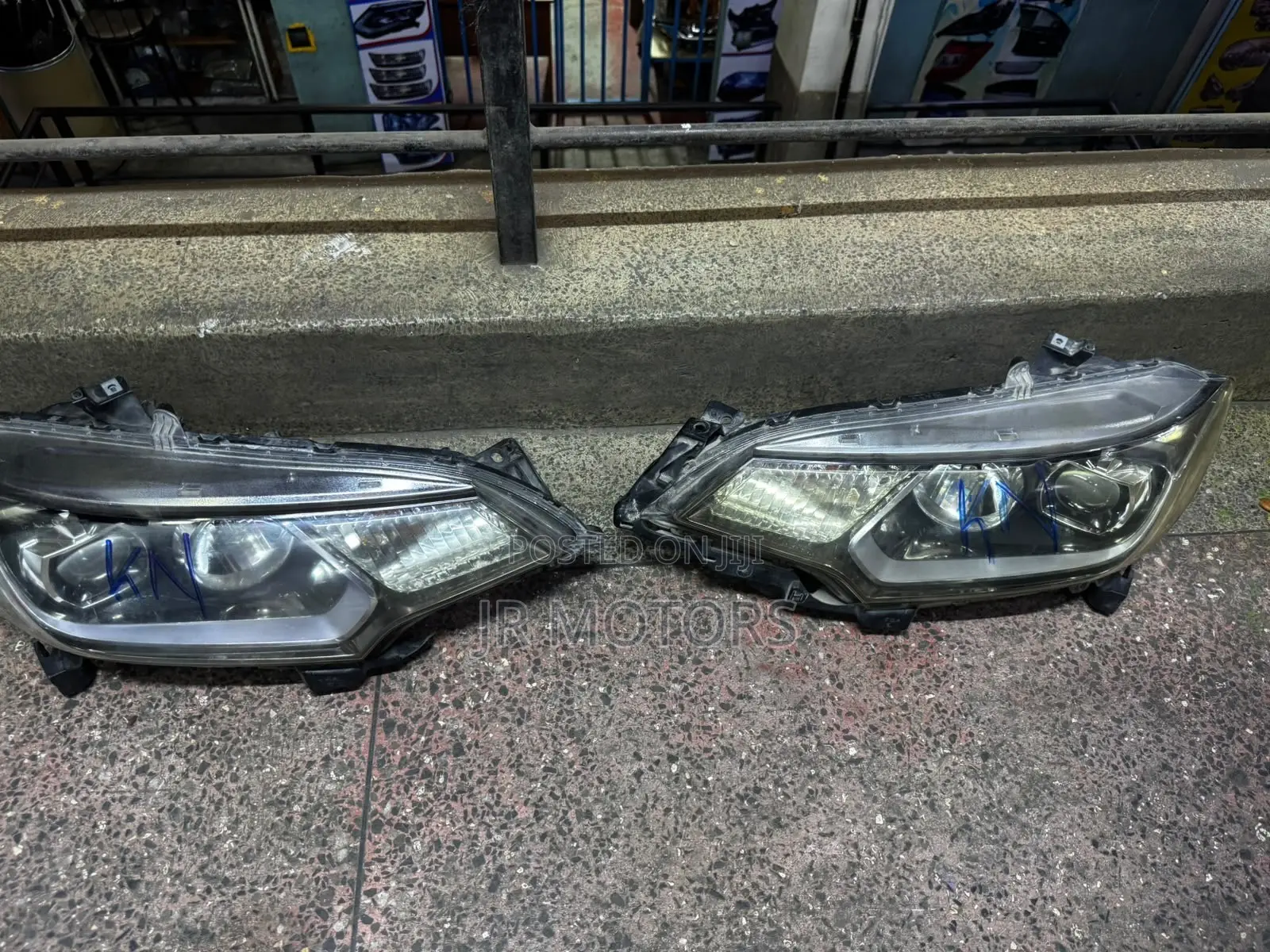Honda Fit 2015 Headlights