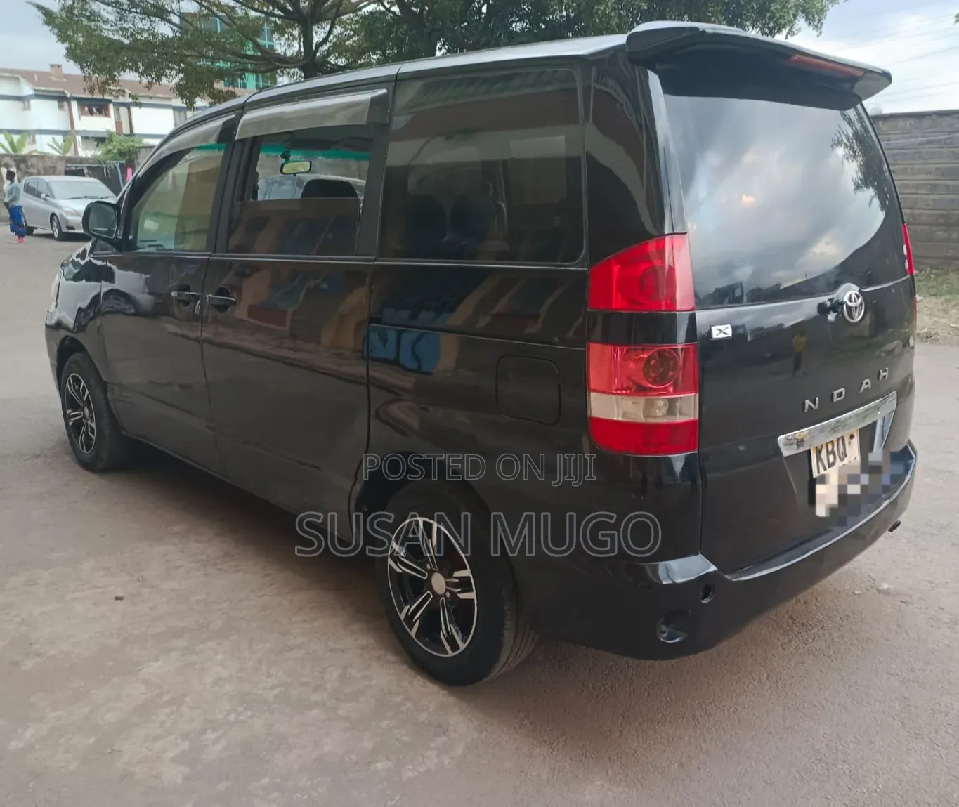 Toyota Noah 2004 Black