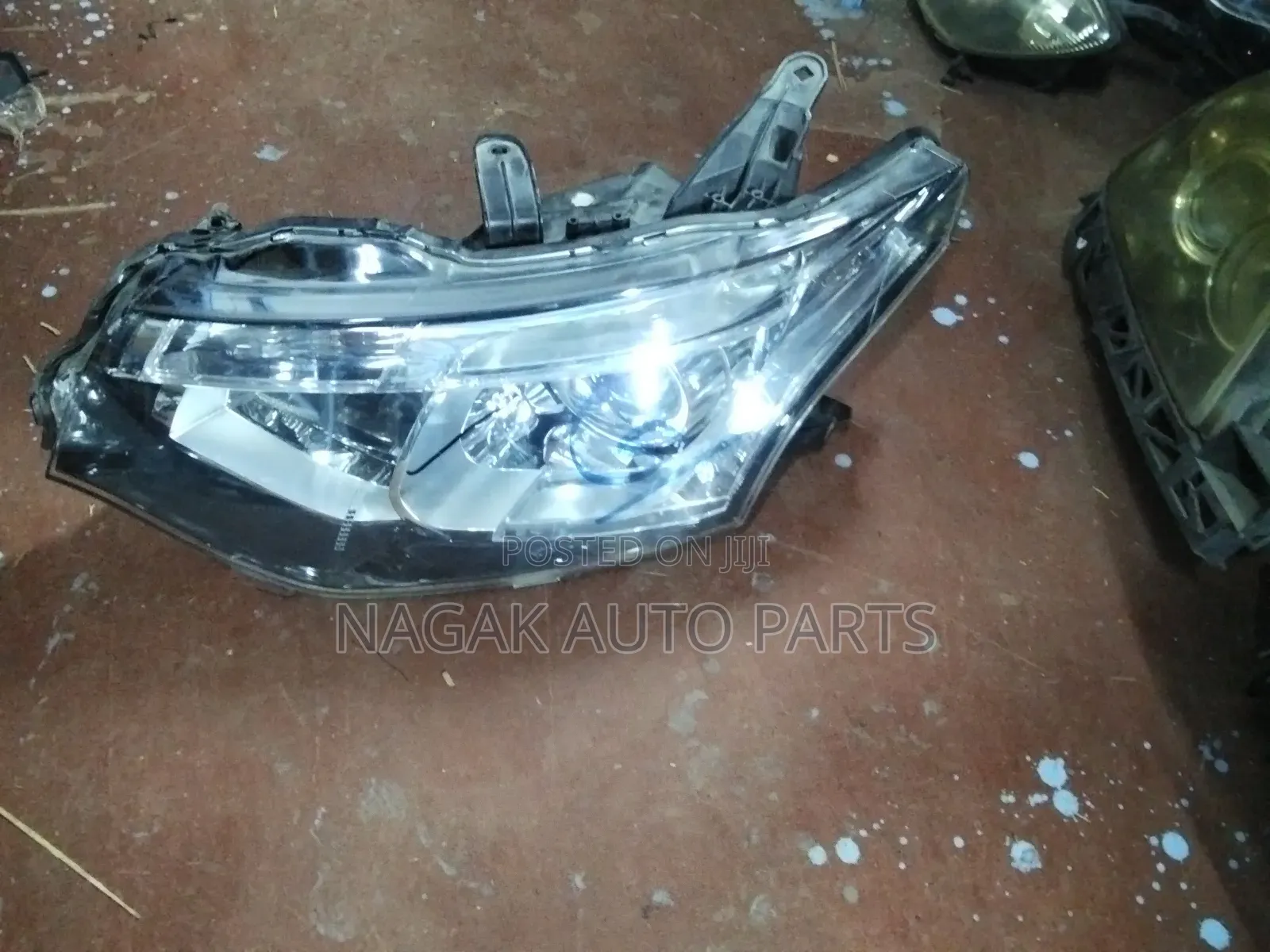 Mitsubishi Outlander 2015 Headlight Xenon