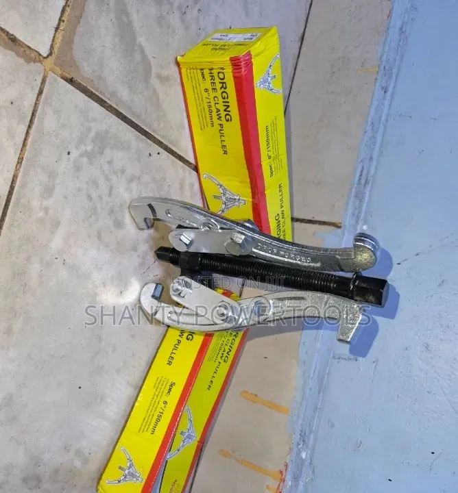 Three-Jaw Gear Puller
