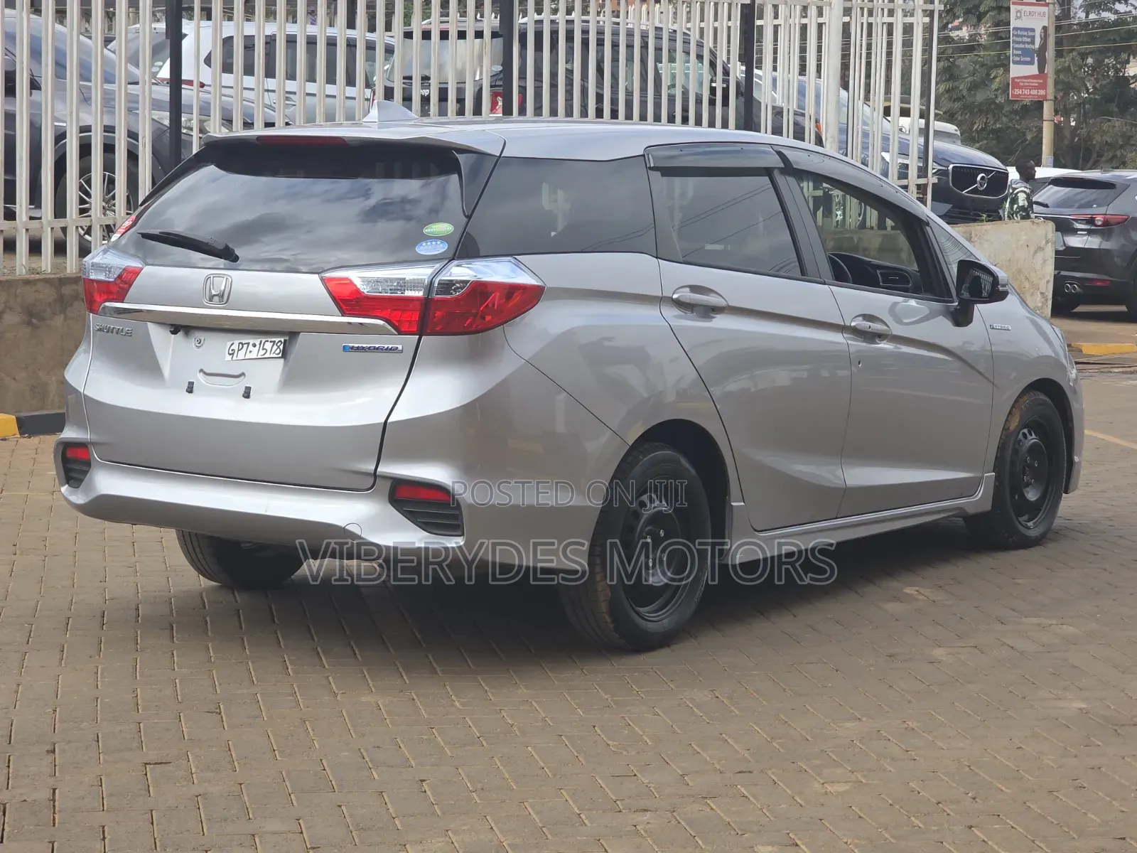 Honda Fit Shuttle 2019 Silver