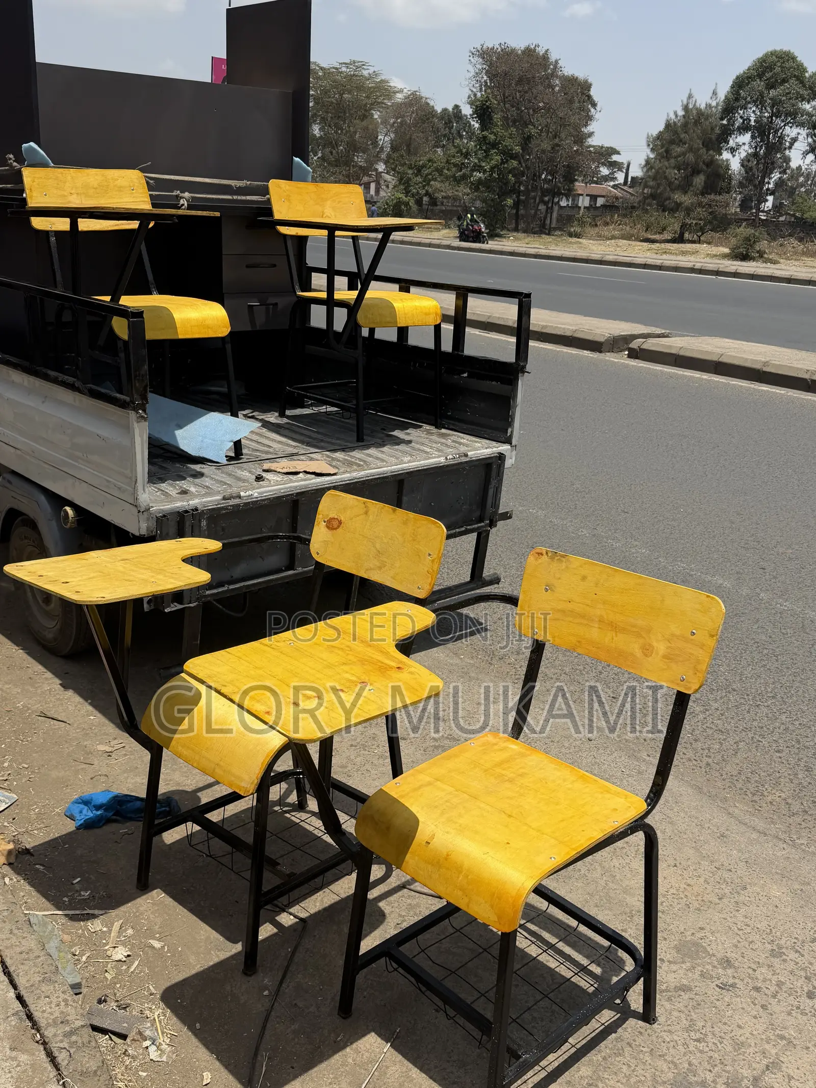 Arm Chair College/Lecturer Chair