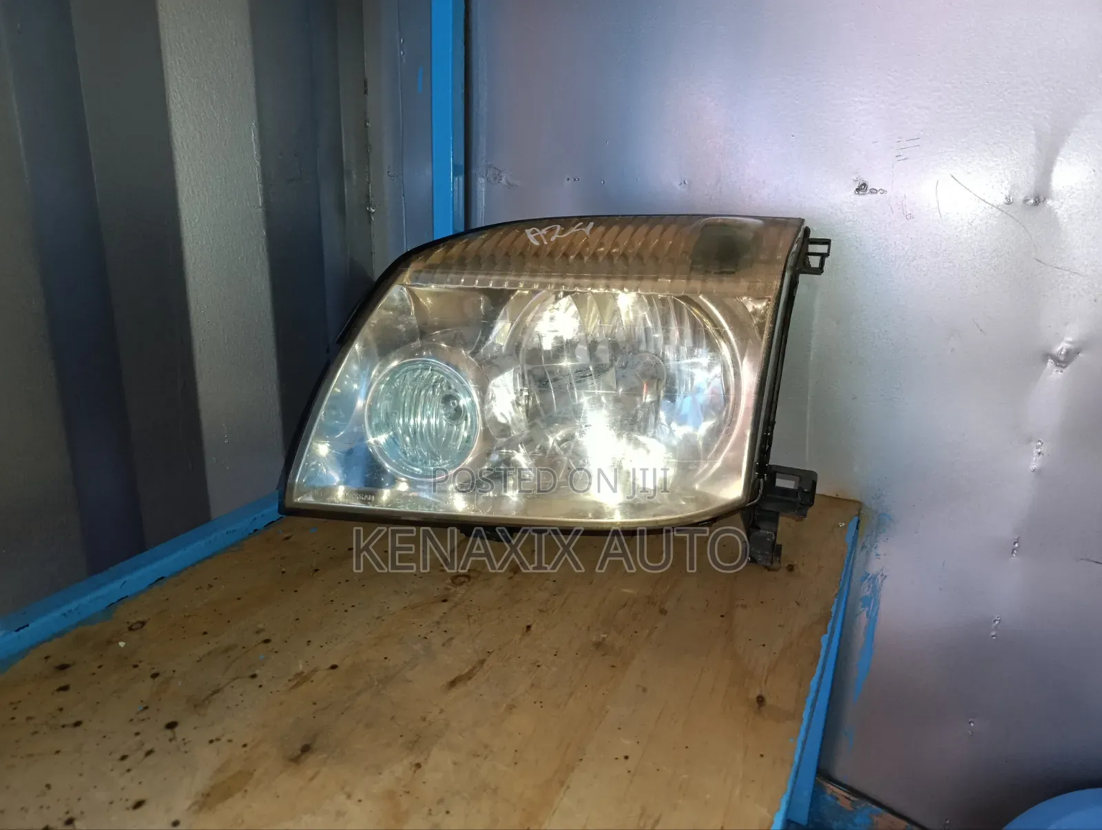 Xtrail T30 Non-Xenon Headlight