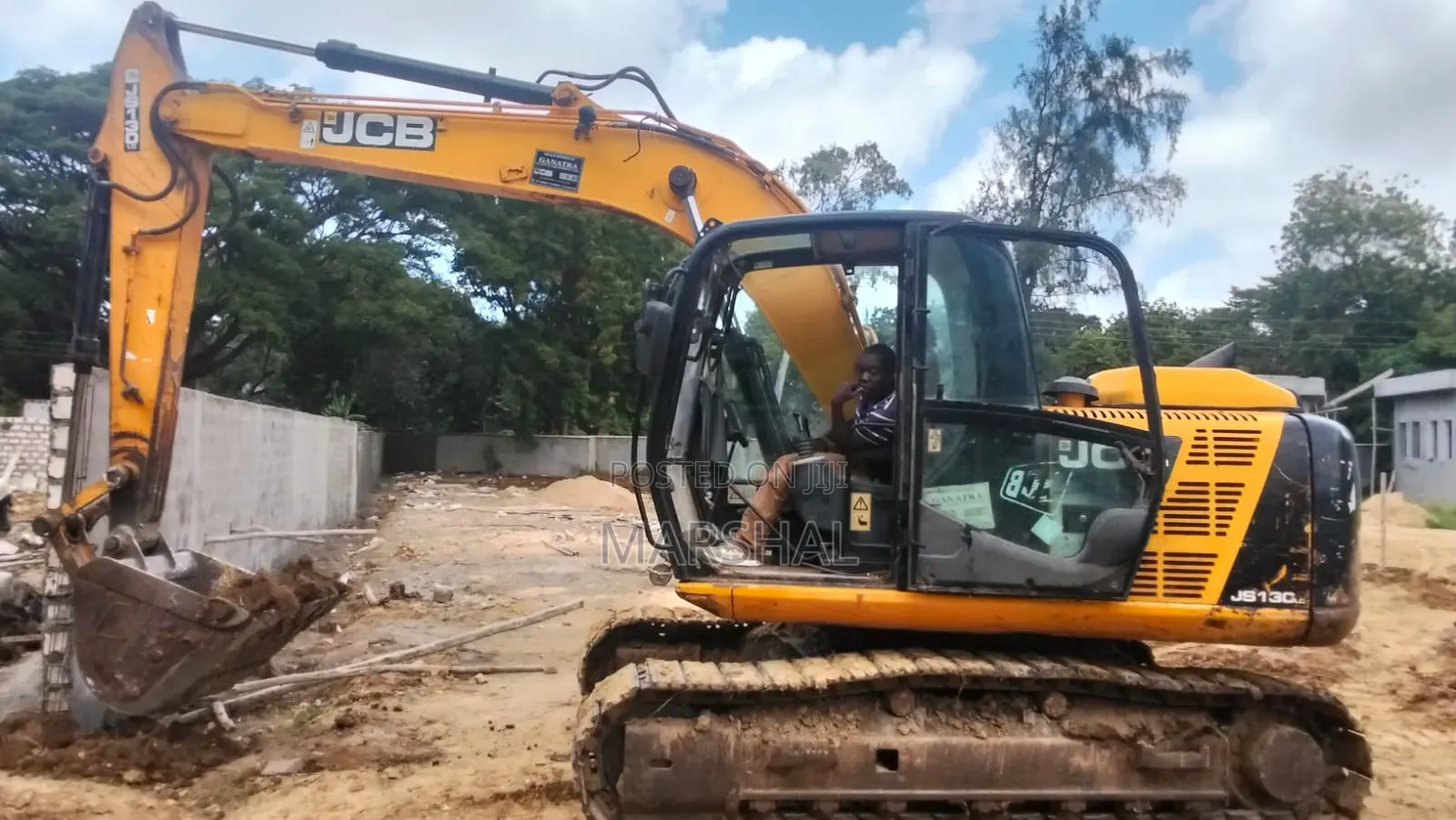 JCB 130 Excavator