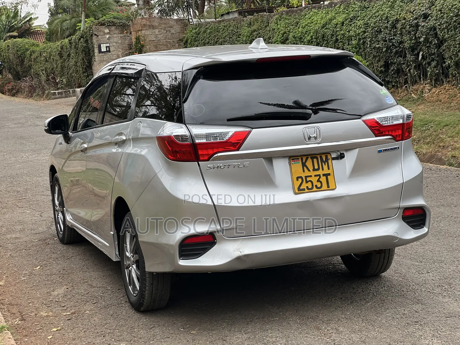 Honda Shuttle 2016 Silver