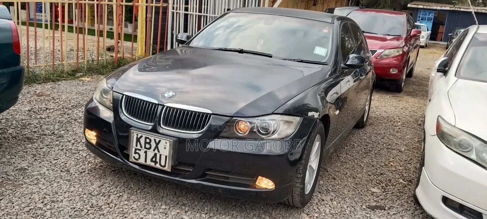 BMW 320i Sedan RWD 2006 Black