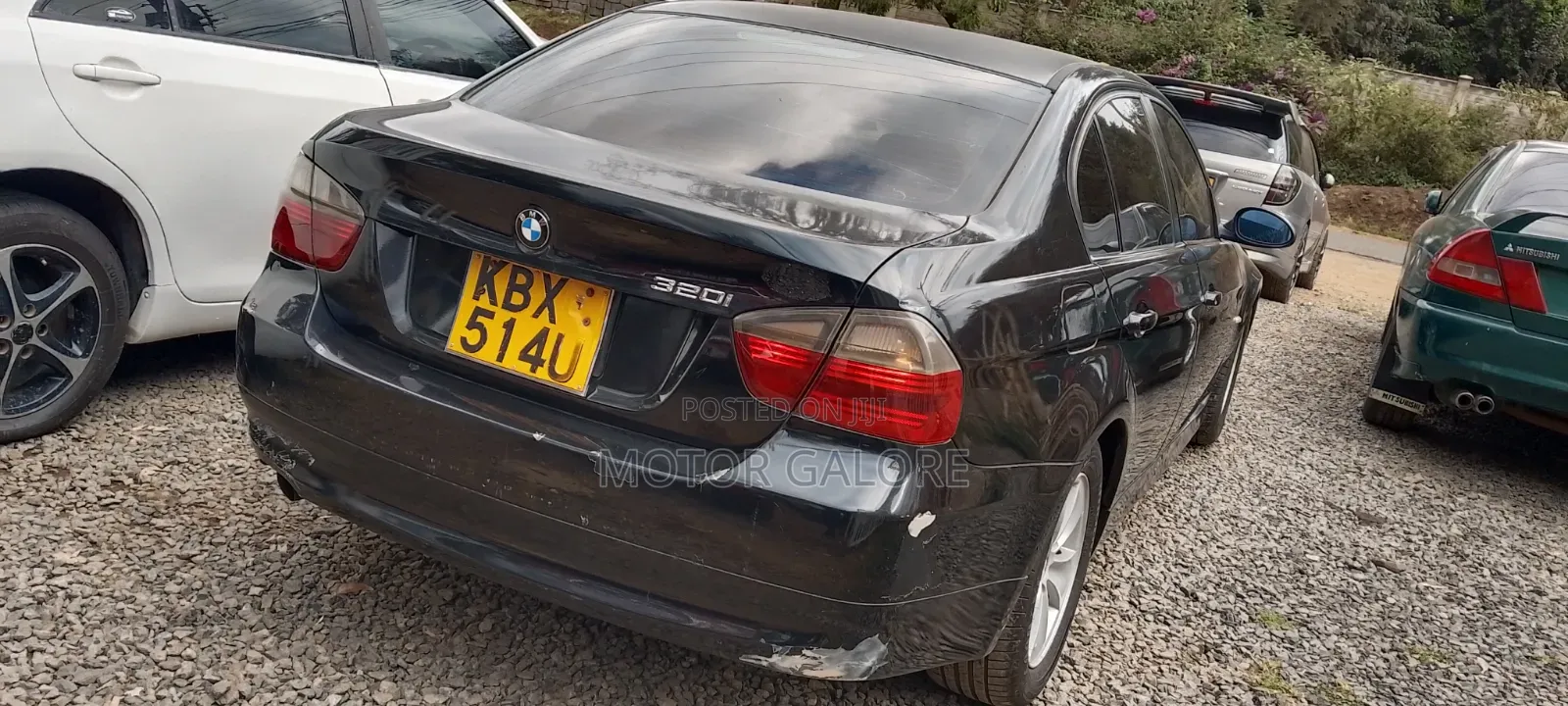 BMW 320i Sedan RWD 2006 Black