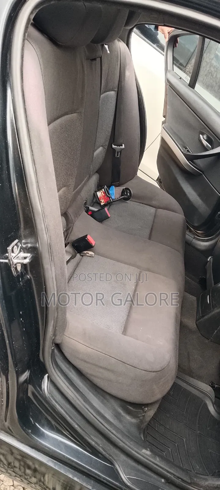 BMW 320i Sedan RWD 2006 Black