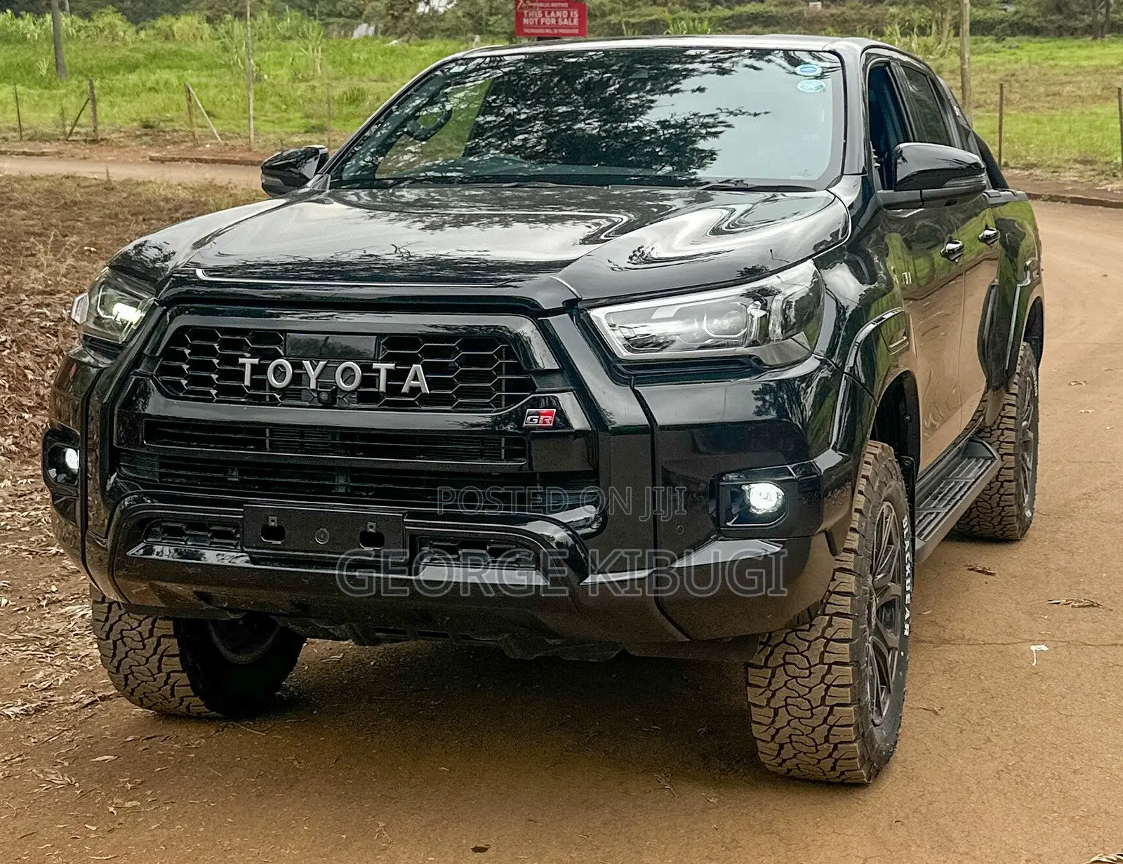 Toyota Hilux 2022 Black
