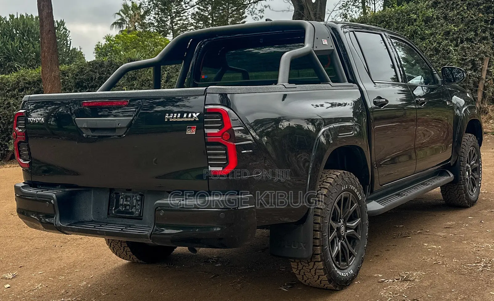 Toyota Hilux 2022 Black