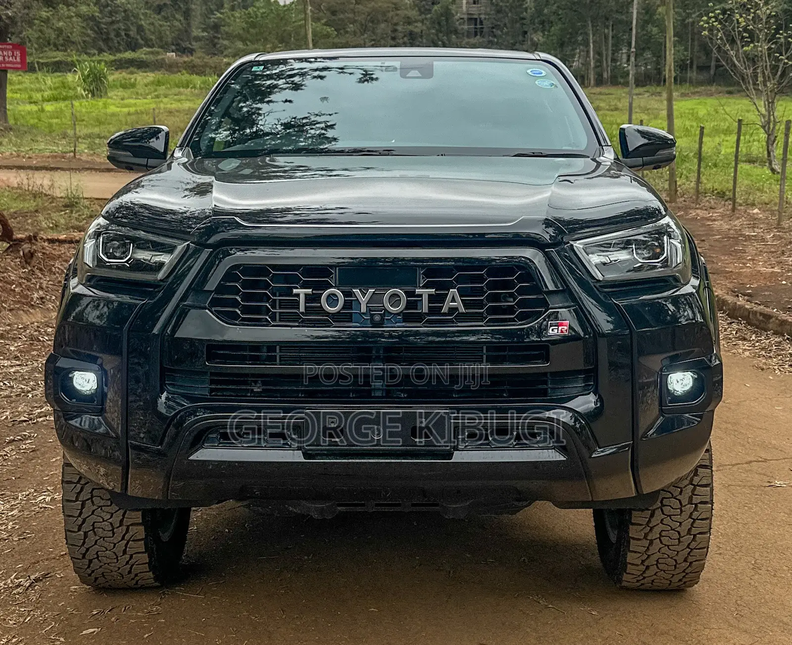 Toyota Hilux 2022 Black