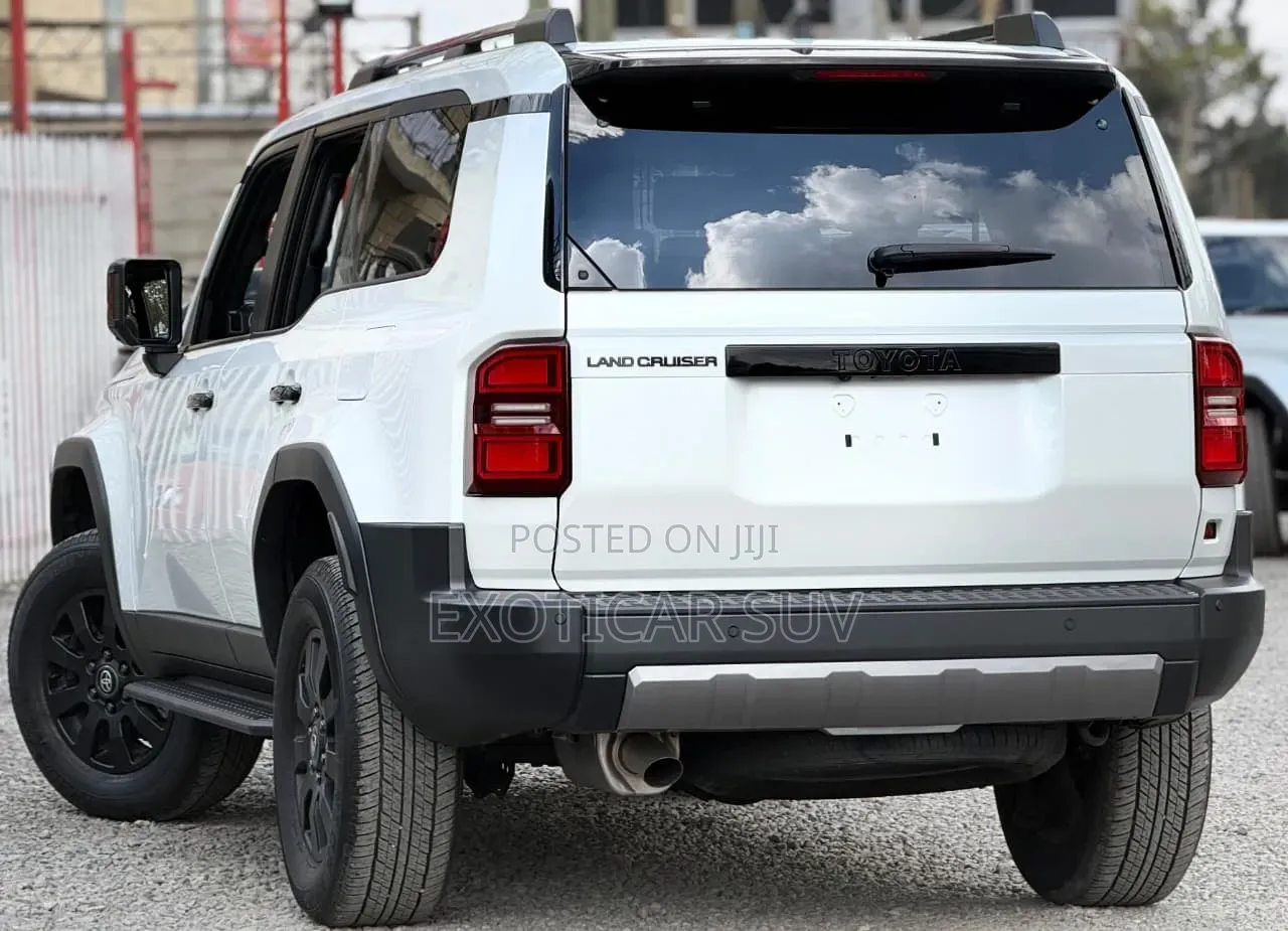 New Toyota Land Cruiser Prado 2.4 Petrol 2024 Pearl