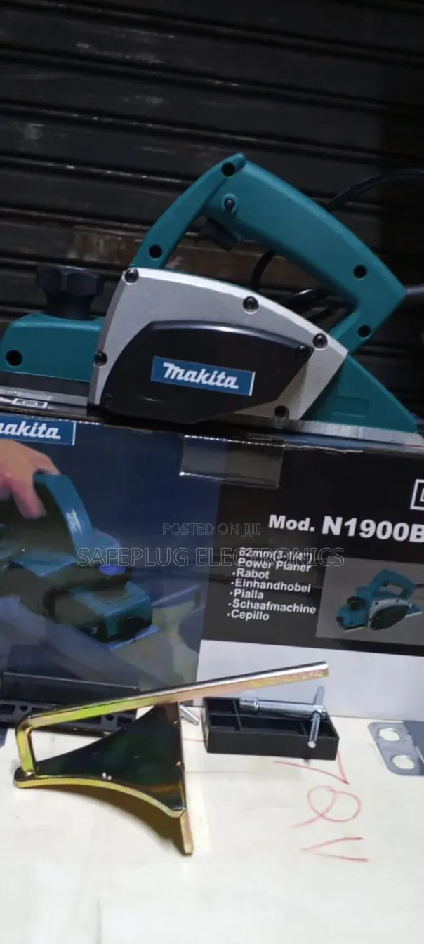 Makita Electric Planer Machine / Wood Planner N1900B