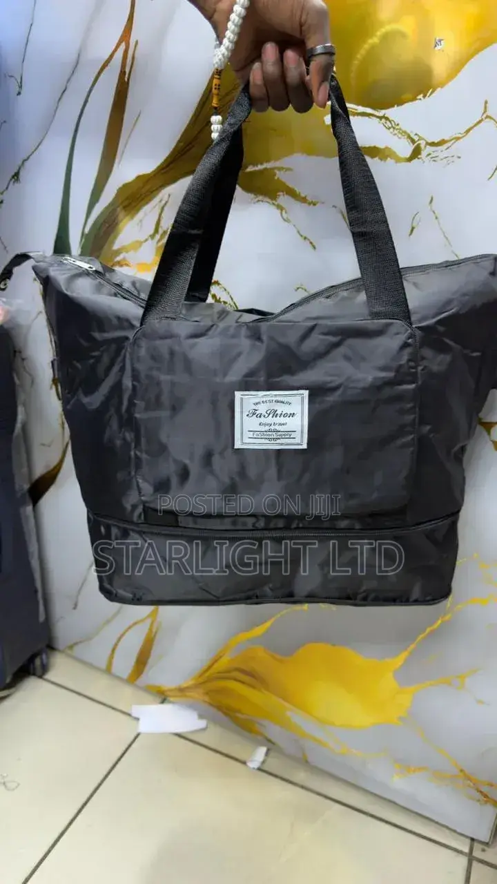 Black Expandable/Foldable Waterproof Luggage Bag