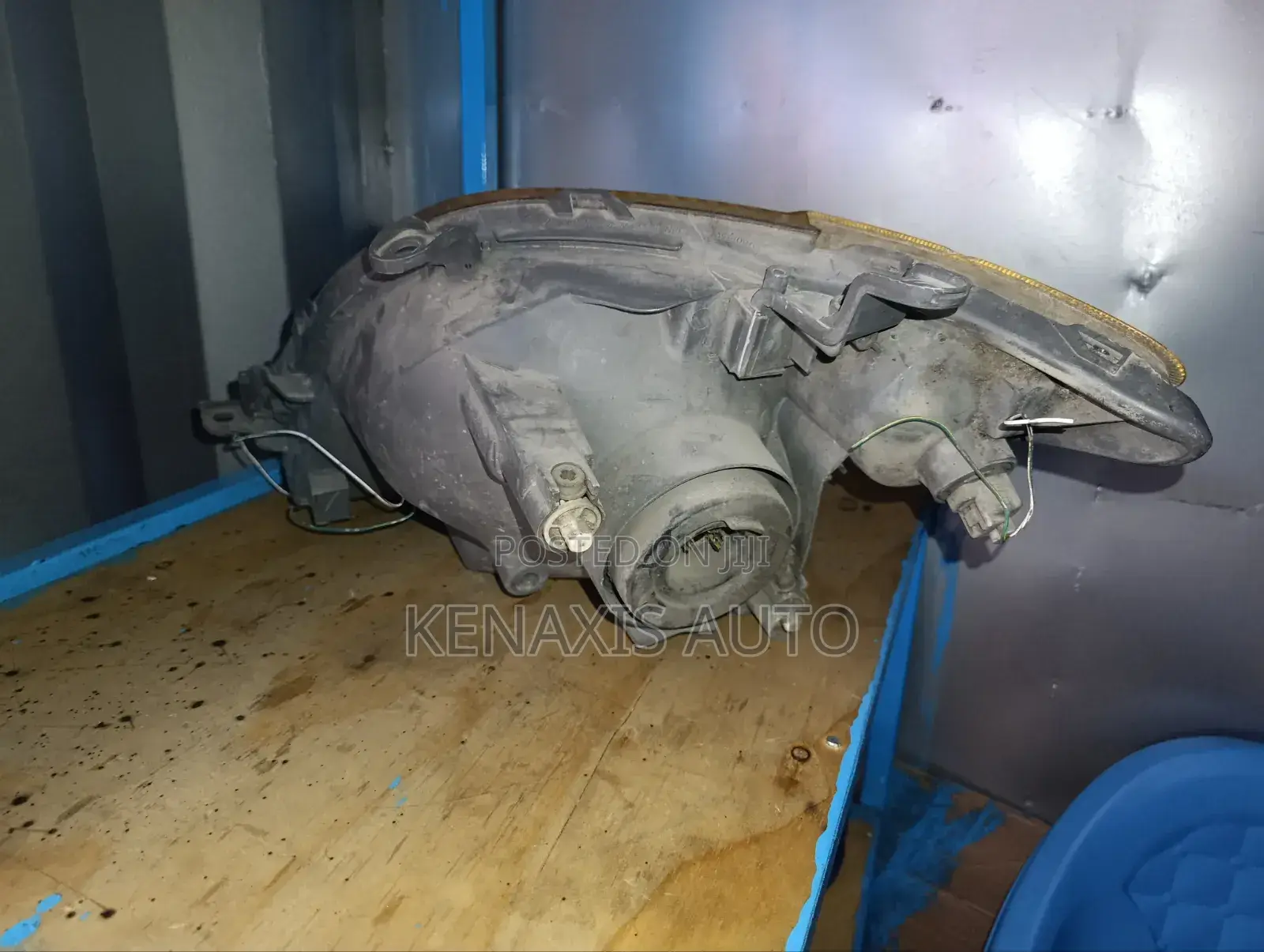 IST Non-Xenon Headlight