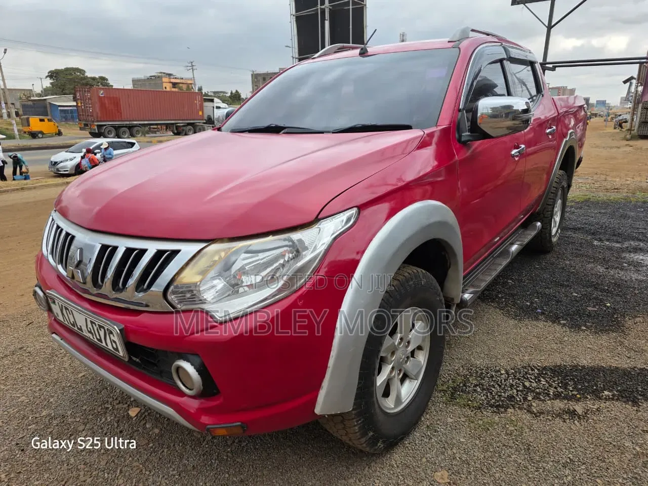 Mitsubishi L200 Double Cab 2.4 181hp 4WD 2017 Red