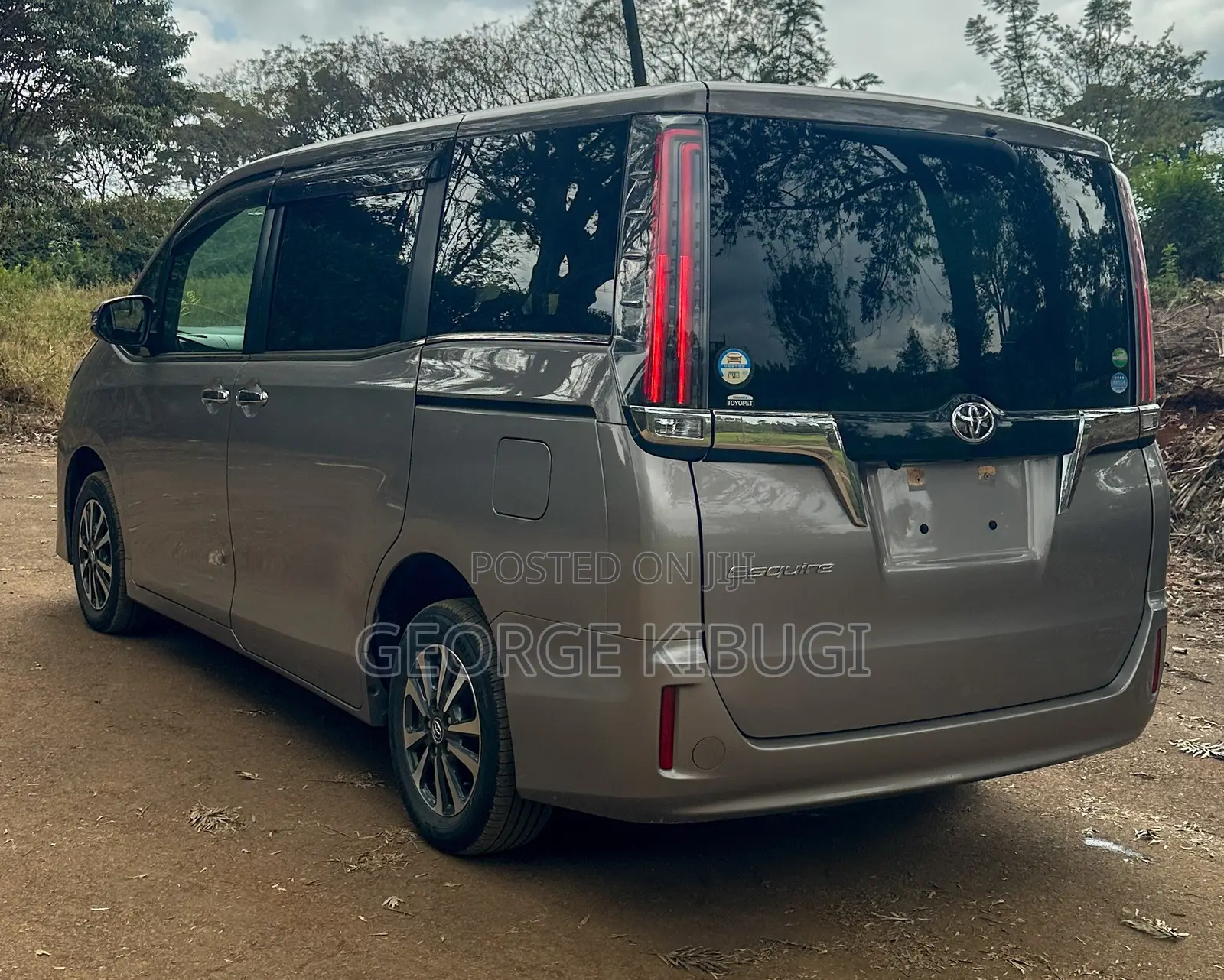 Toyota Noah 2018 Brown