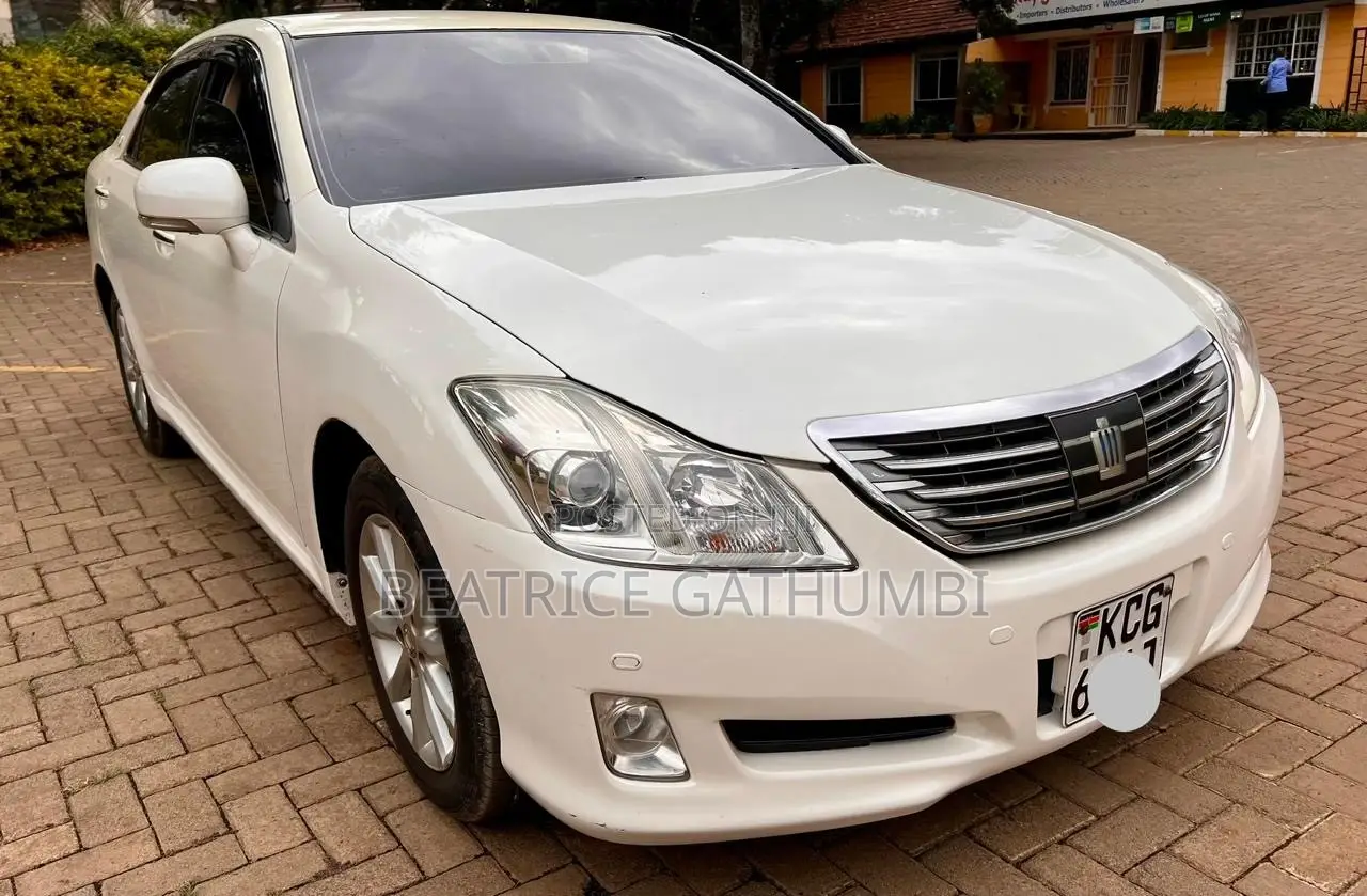 Toyota Crown 2008 White
