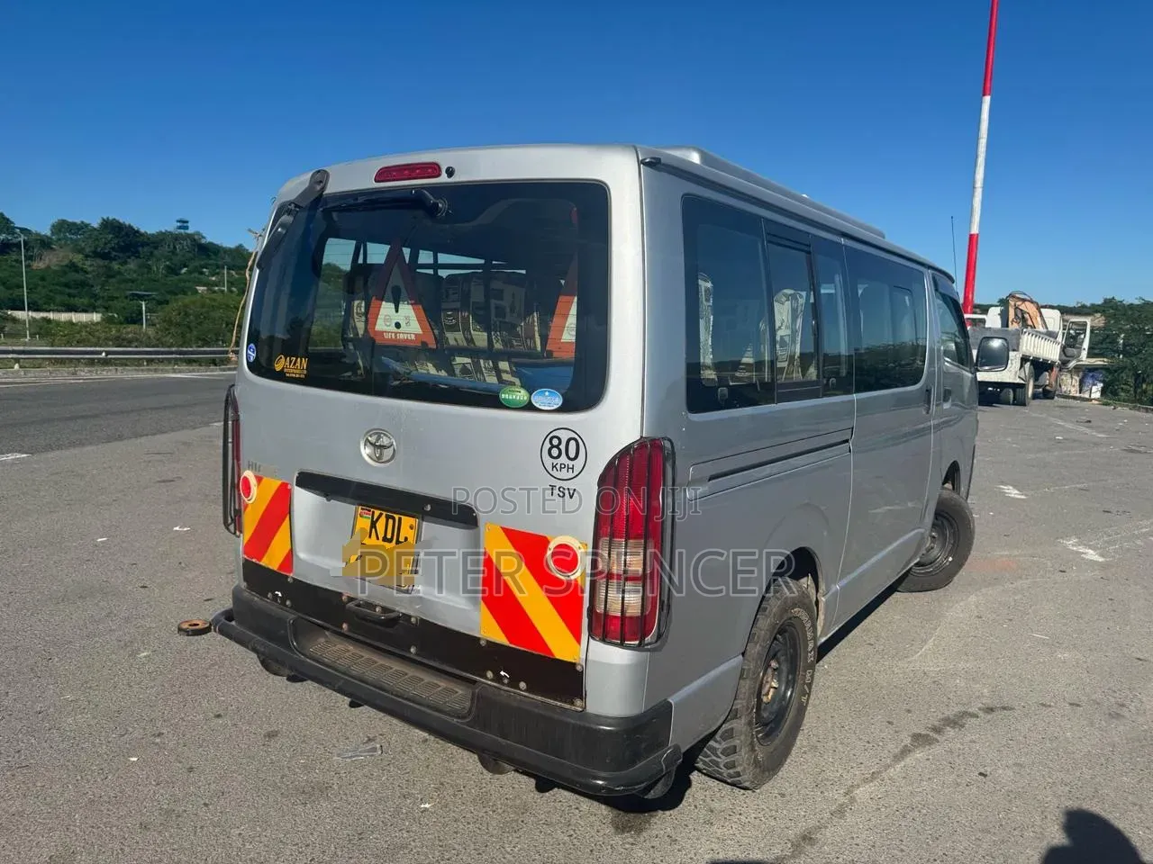 Toyota HiAce 2015 Silver