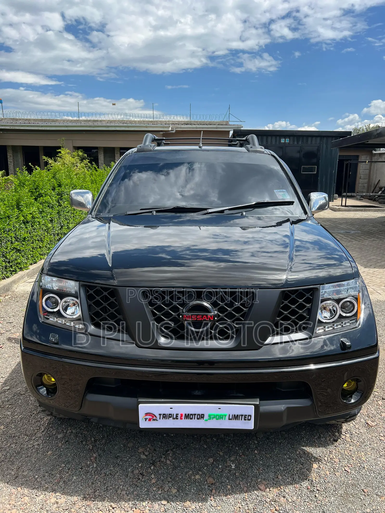 Nissan Navara 2008 Black
