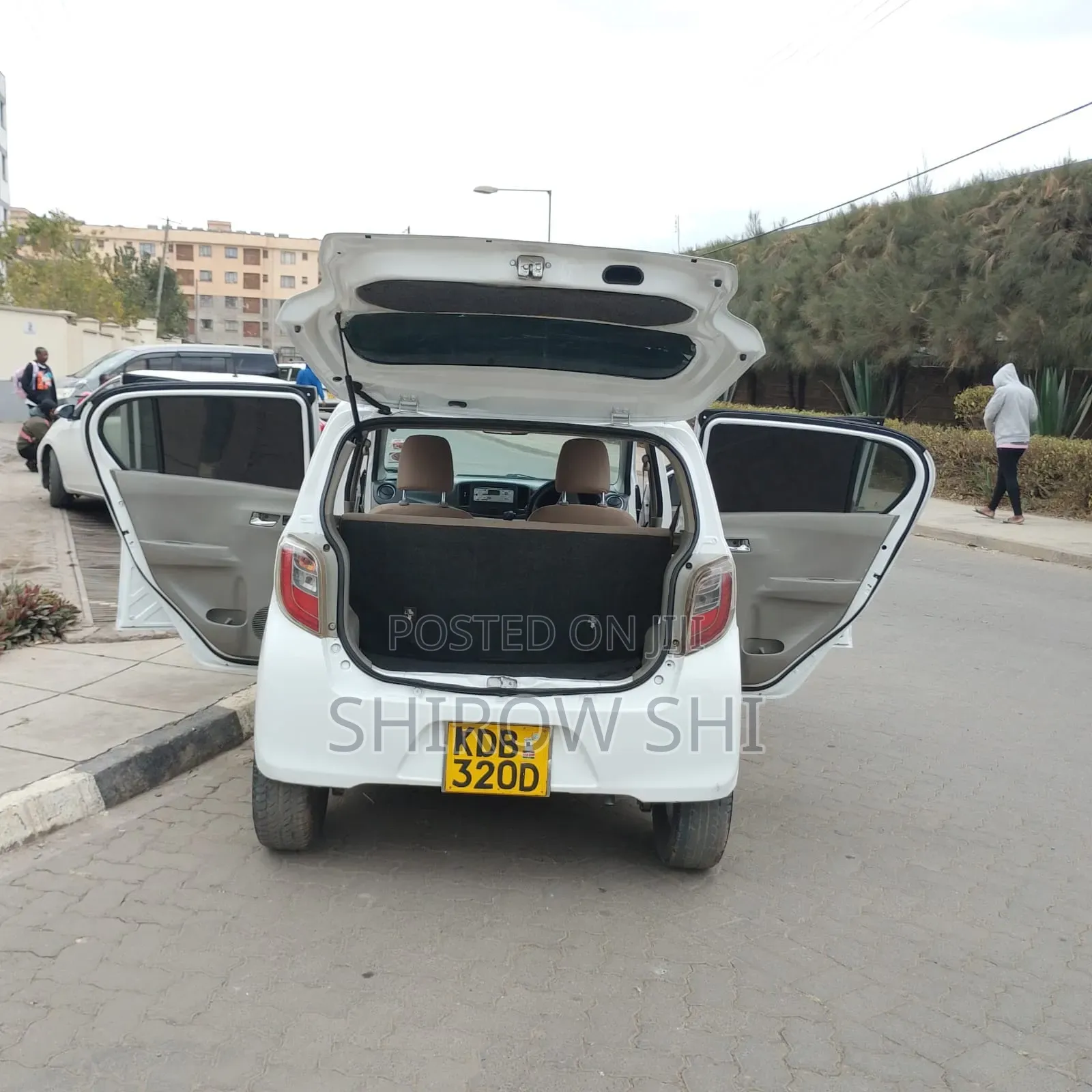 Daihatsu Mira 2013 White