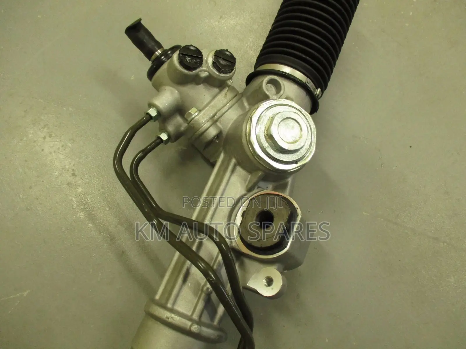 Toyota Land Cruiser 100 Series Steering Rack.